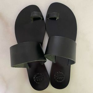 ATP Atelier Astrid Black Flat Sandals, like new, size 37 / 6.5